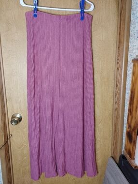 Lily Rose Ribbed Maxi Skirt in Dusty Rose XL